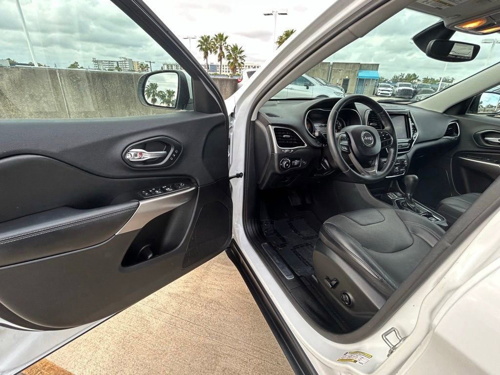 Certified 2019 Jeep Cherokee Limited image 14