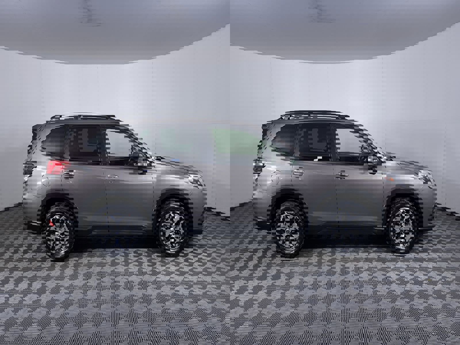 Used 2023 Subaru Forester Premium image 10