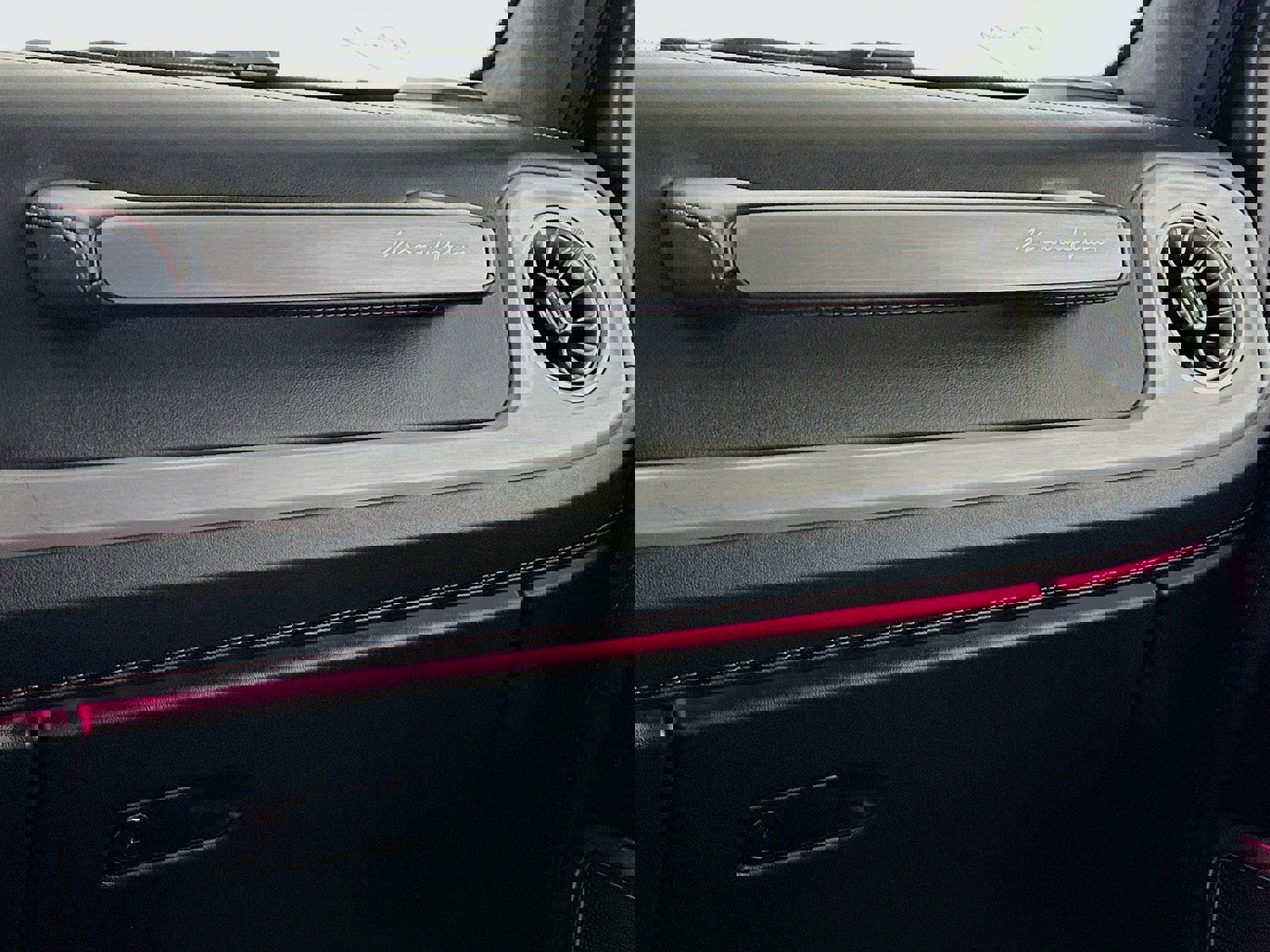 Used 2024 Mercedes-Benz G 63 AMG 4MATIC image 16