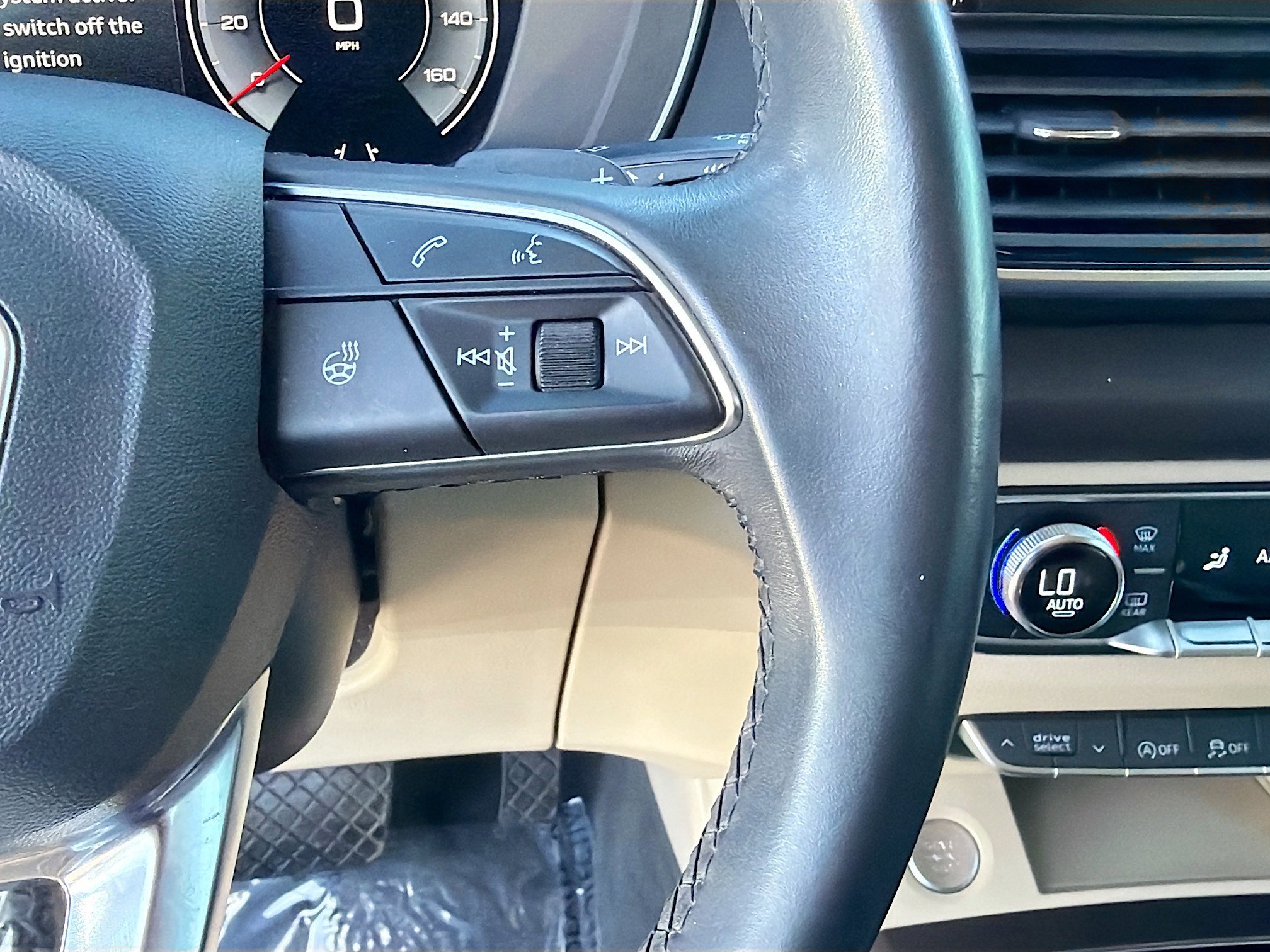 Used 2021 Audi Q5 Premium Plus w/ Premium Plus Package image 38