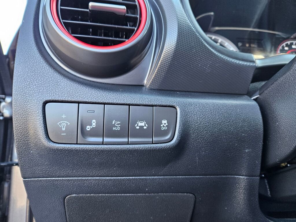 Used 2019 Hyundai Kona Ultimate image 18