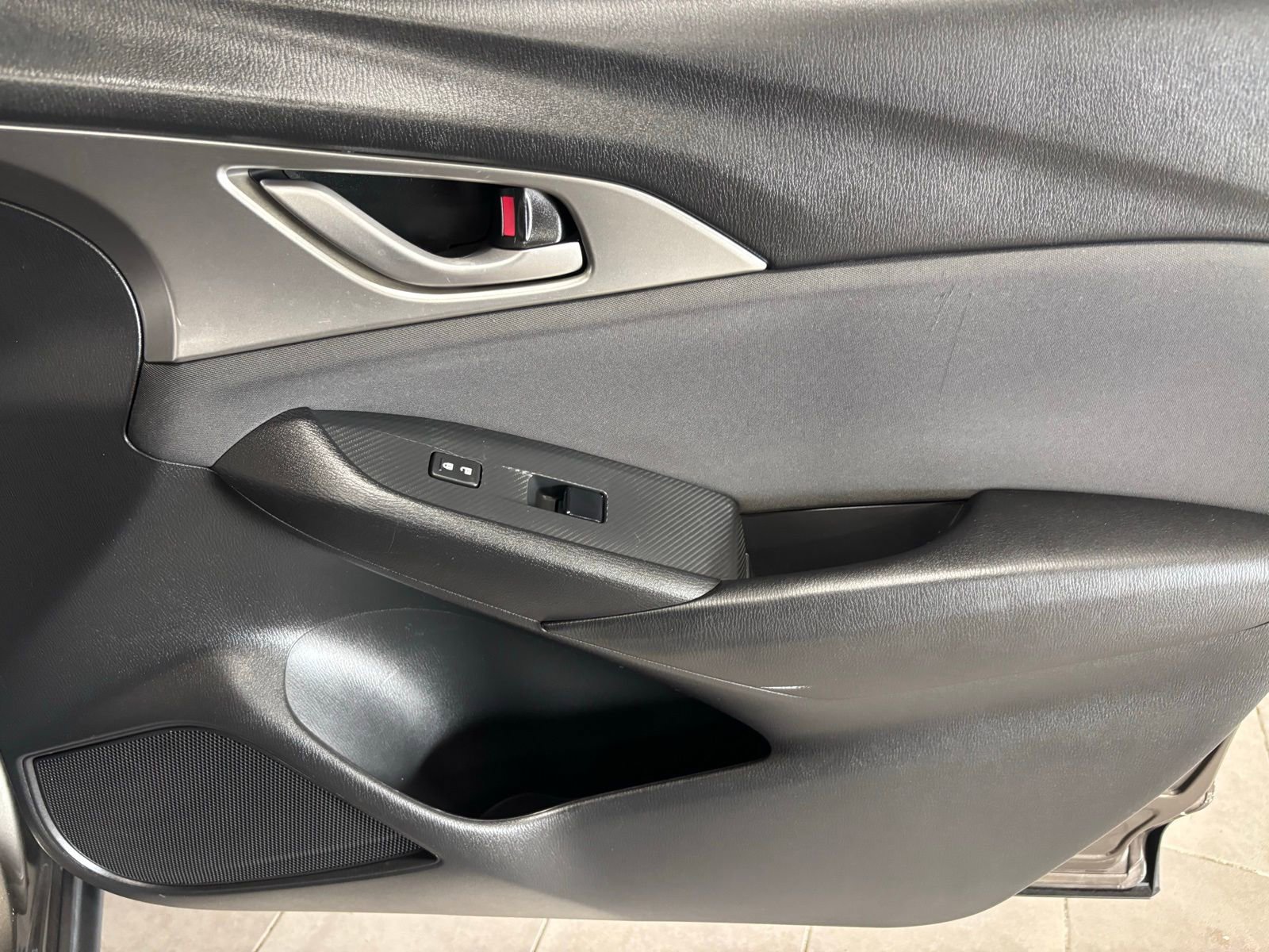 Used 2018 MAZDA CX-3 Sport image 16