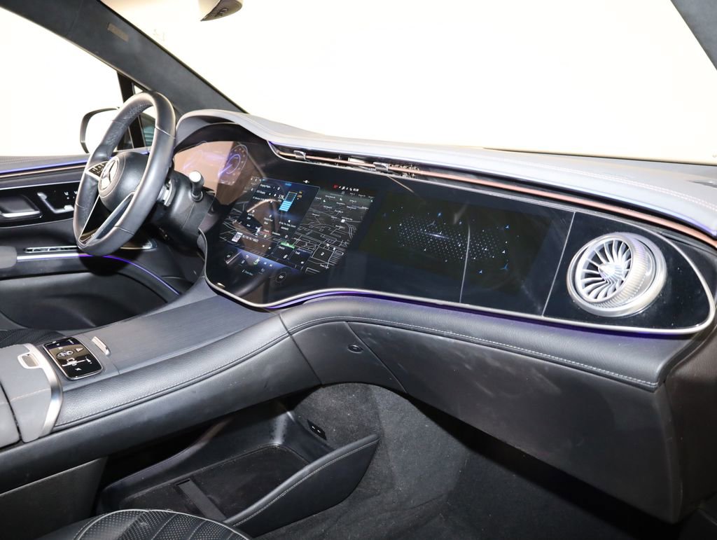 Used 2023 Mercedes-Benz EQS 580 4MATIC SUV w/ Exclusive Trim Package image 58