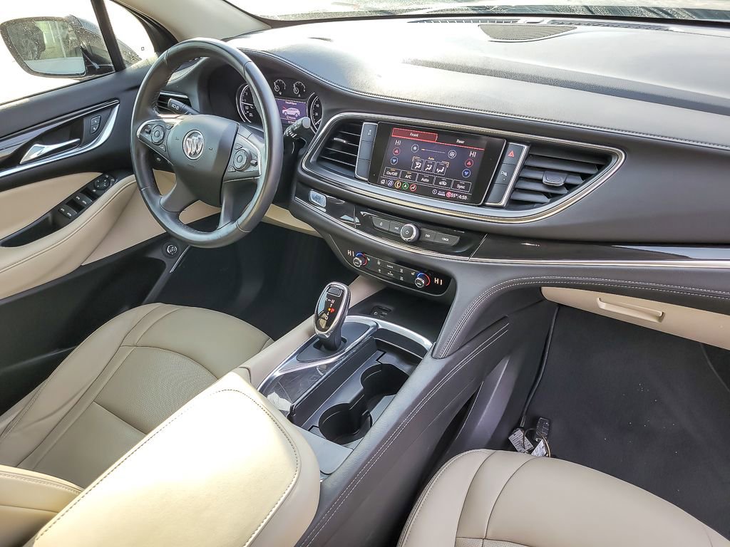 Used 2021 Buick Enclave Essence w/ Sport Touring Edition image 23