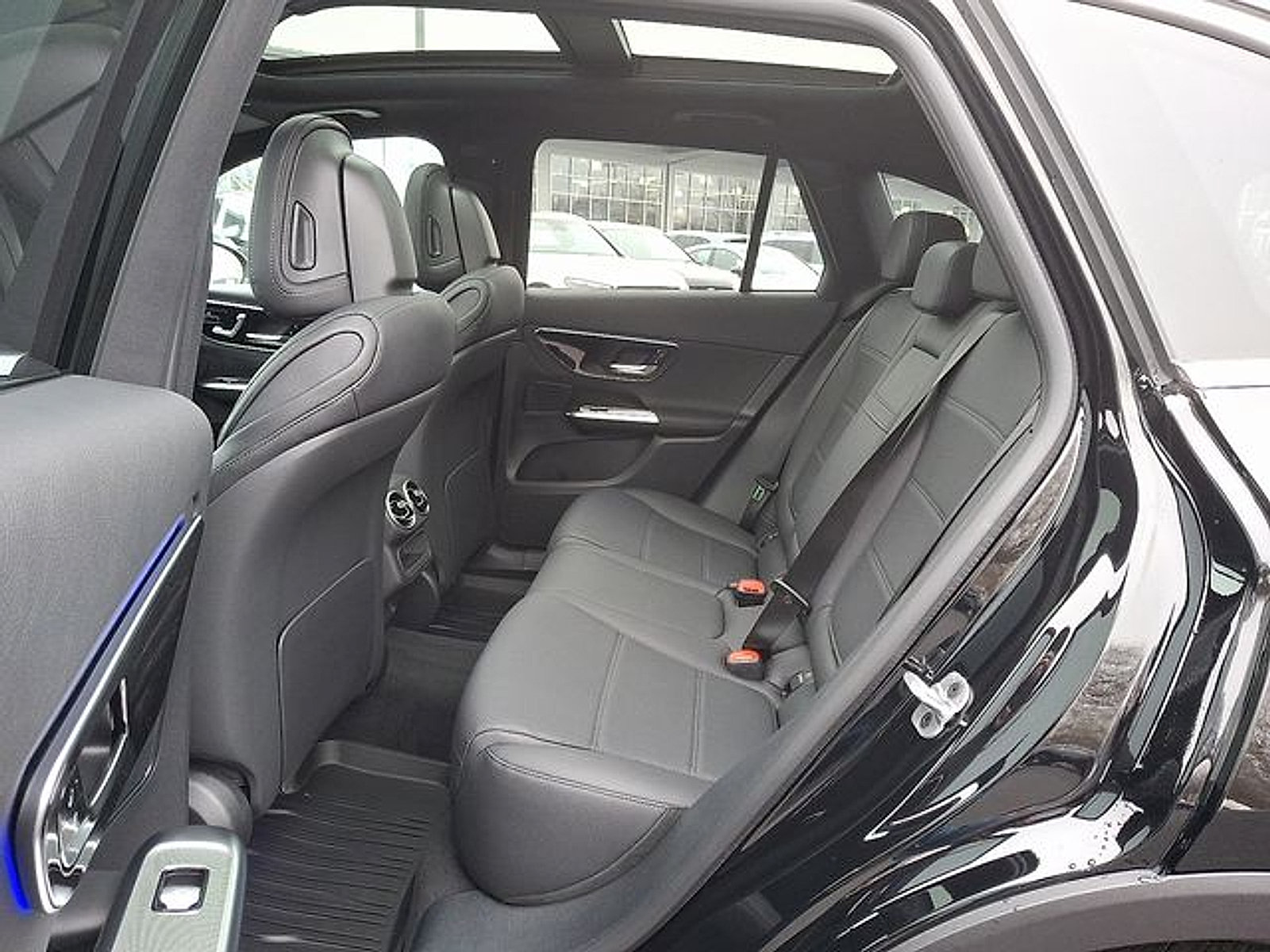Certified 2026 Mercedes-Benz GLC 300 4MATIC image 8