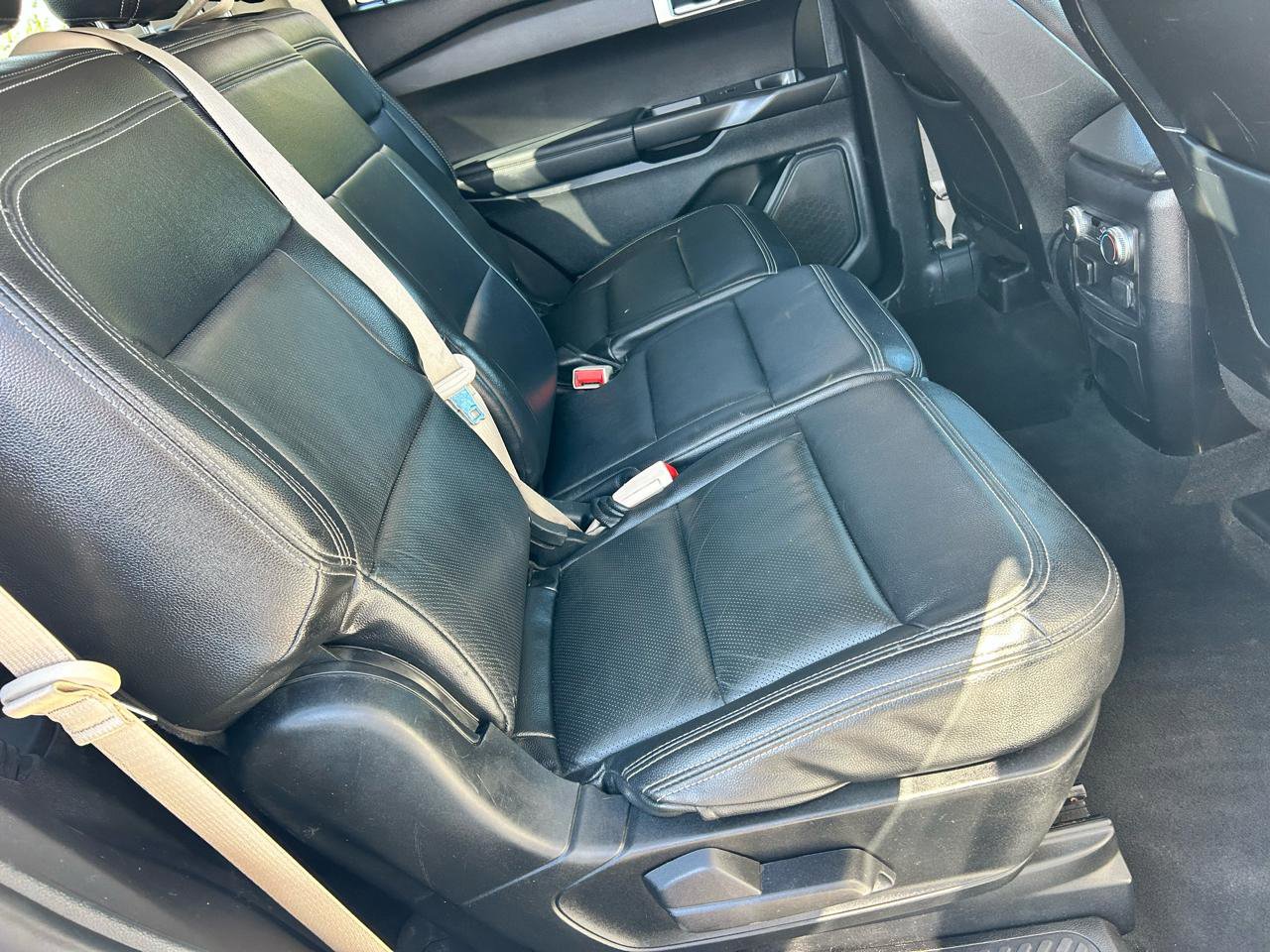 Used 2020 Ford Explorer 2WD image 12