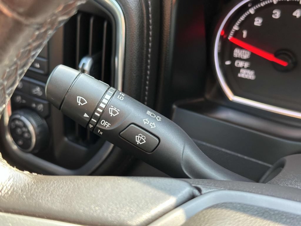 Used 2021 Chevrolet Silverado 1500 LT Trail Boss w/ Convenience Package II AWD/4WD image 28