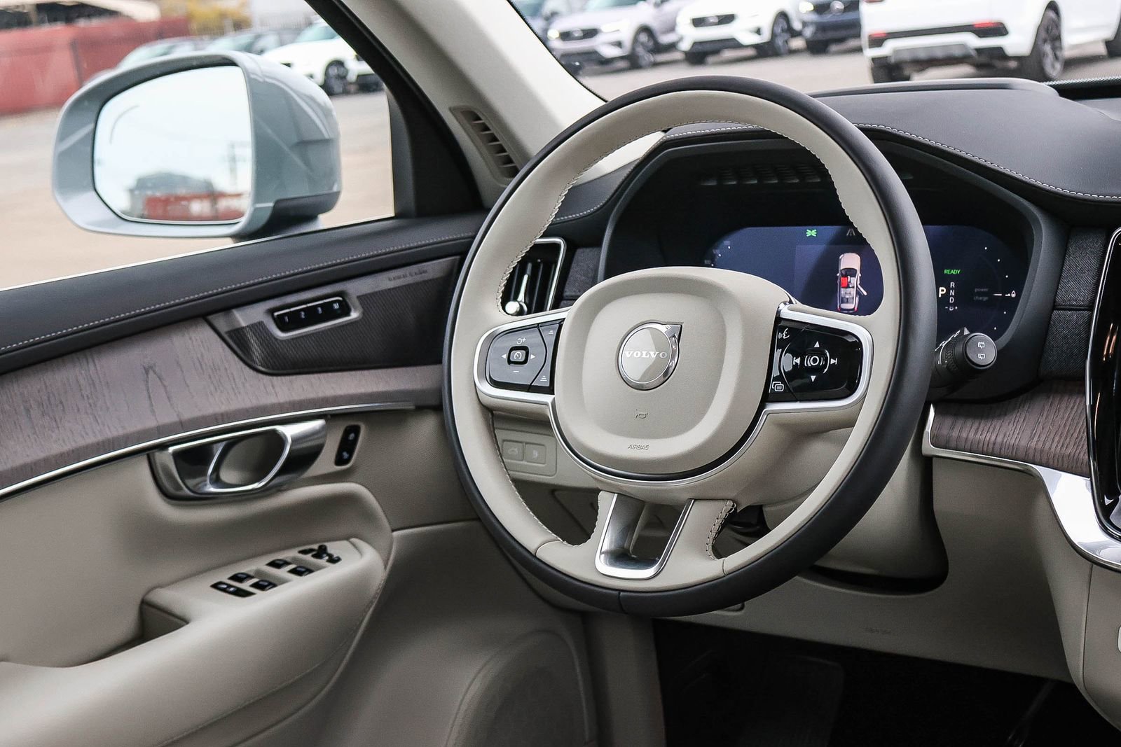 New 2026 Volvo XC90 T8 Ultra w/ Protection Package Premier image 26