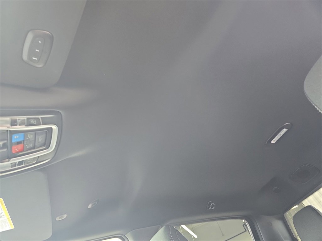 New 2026 RAM 1500 4x4 Crew Cab image 27