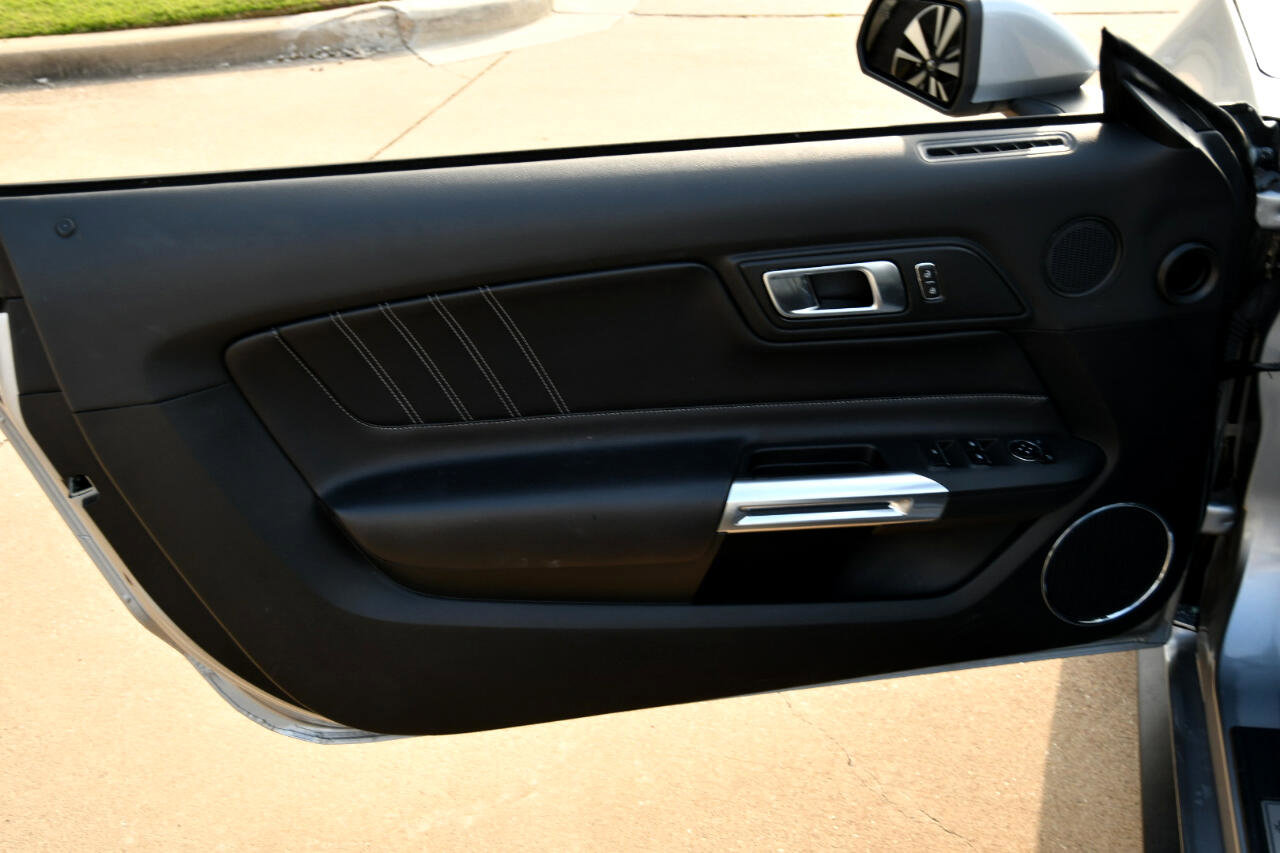 Used 2023 Ford Mustang Premium image 7