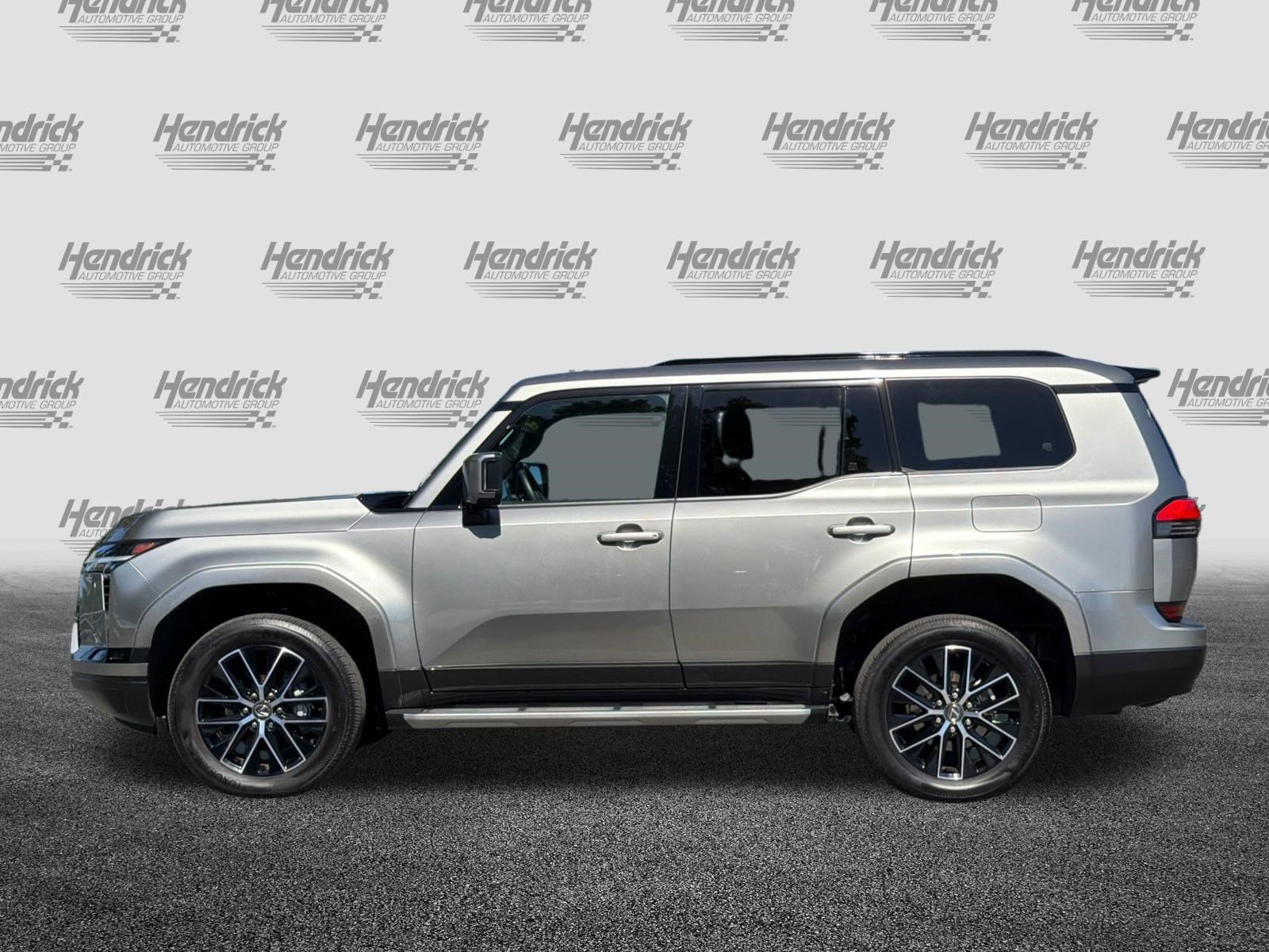 Certified 2025 Lexus GX 550 w/ Accessory Package (Z1) AWD/4WD image 8