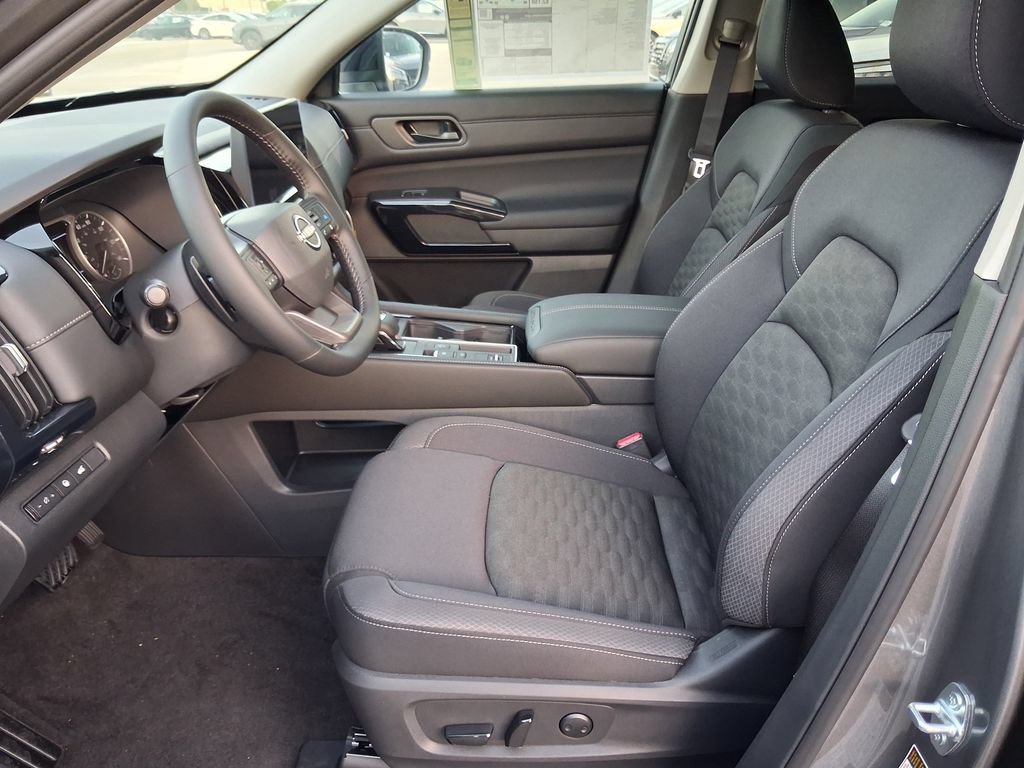 New 2026 Nissan Pathfinder SV w/ Cargo Package FWD image 7