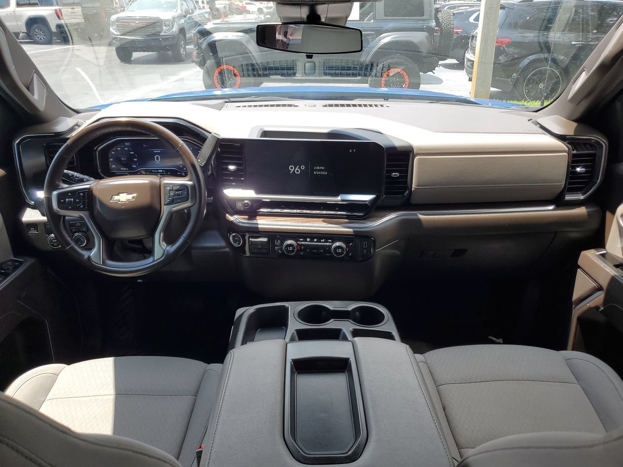 Used 2025 Chevrolet Silverado 1500 LT RWD image 12