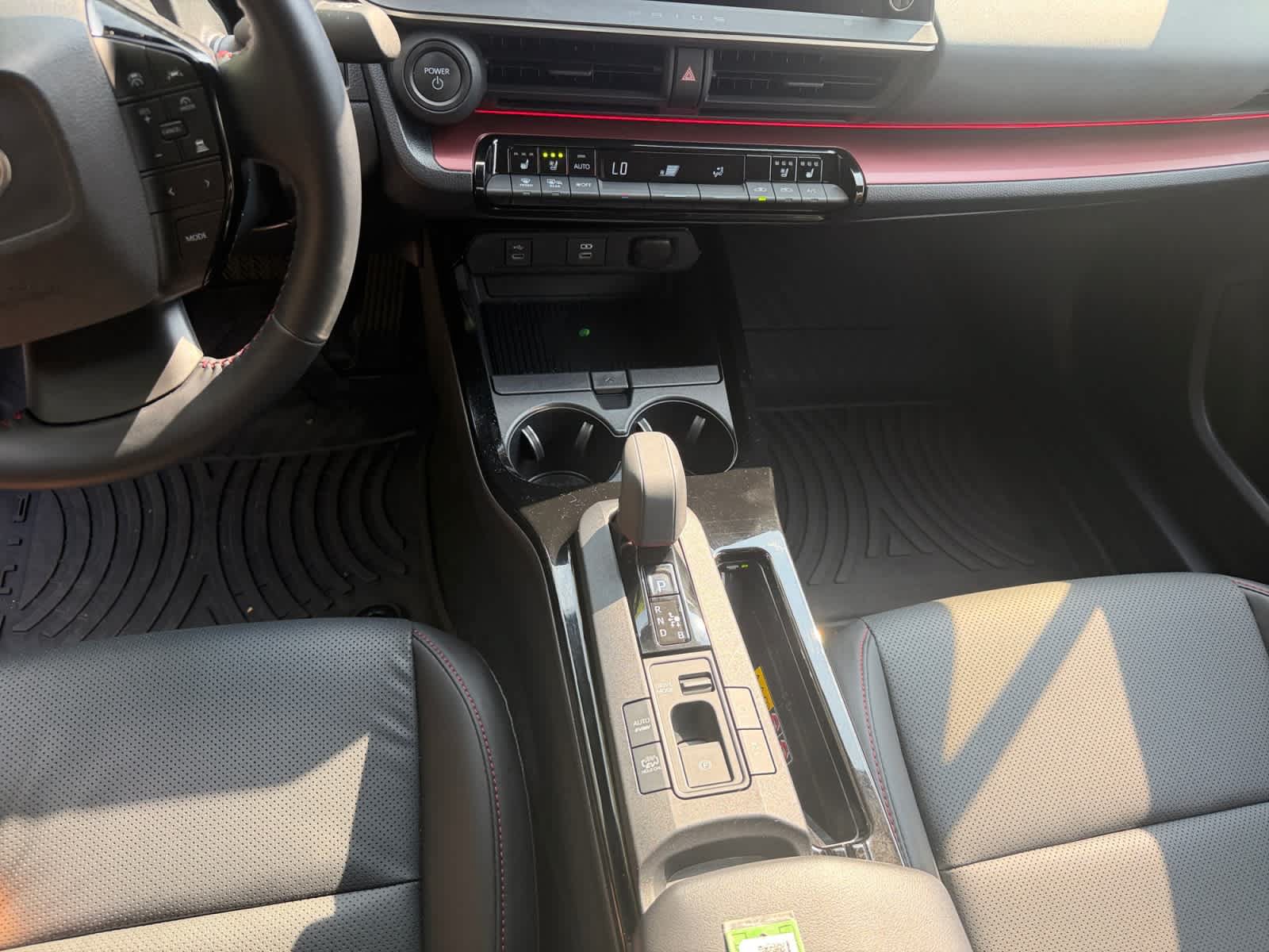 Used 2024 Toyota Prius Prime Premium w/ Advanced Technology Package FWD image 16