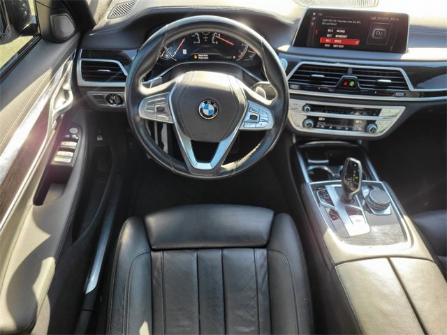 Used 2019 BMW 740i w/ M Sport Package image 11