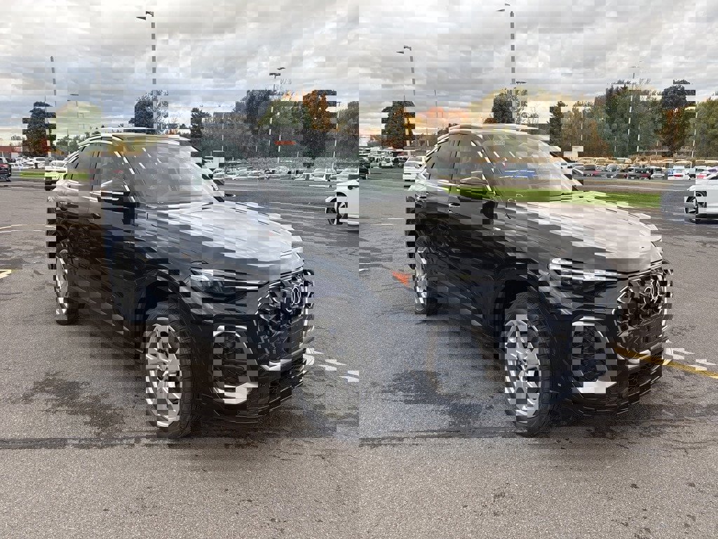 New 2025 Audi Q5 Premium Plus