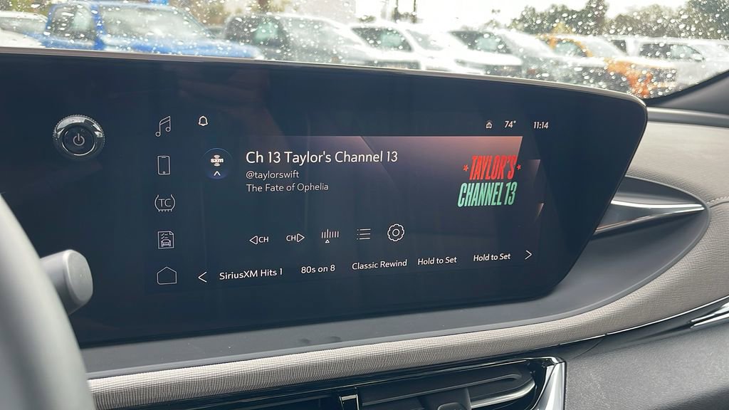 New 2025 Buick Envista Avenir image 18