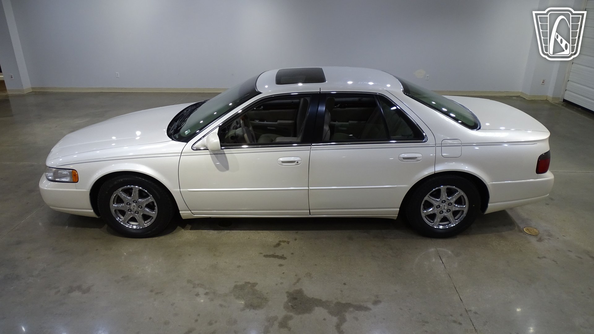 Used 2000 Cadillac Seville STS w/ Convenience Pkg FWD image 5