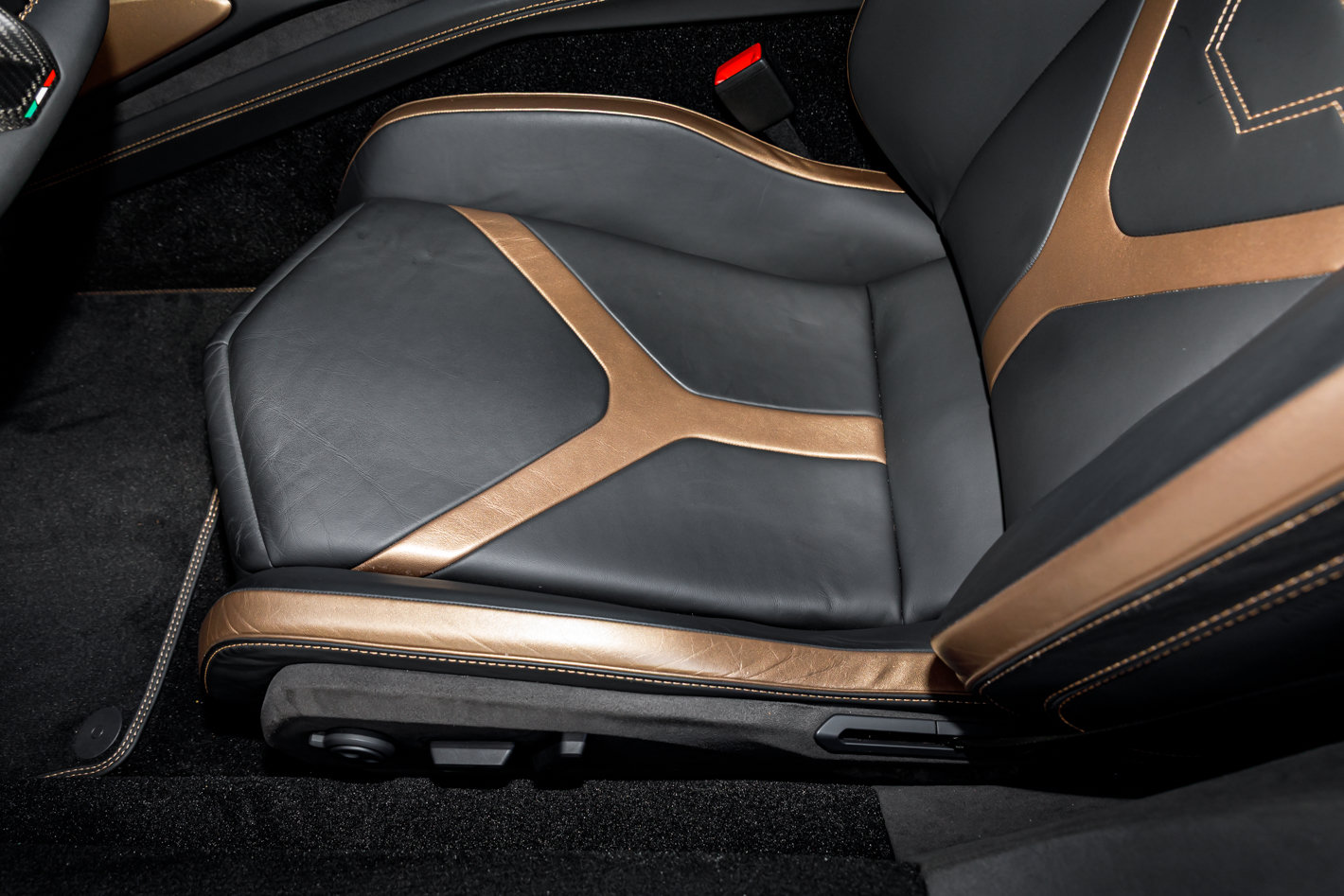 Used 2024 Lamborghini Revuelto AWD/4WD image 52