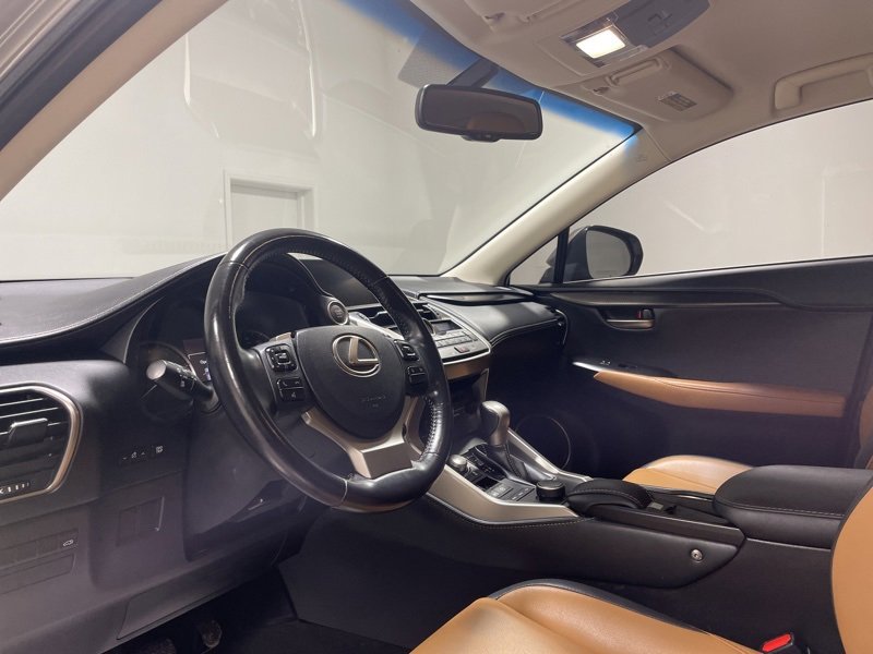 Used 2017 Lexus NX 200t FWD image 19