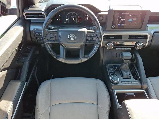 Certified 2024 Toyota Tacoma SR5 AWD/4WD image 11