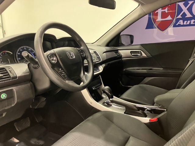 Used 2015 Honda Accord LX image 19