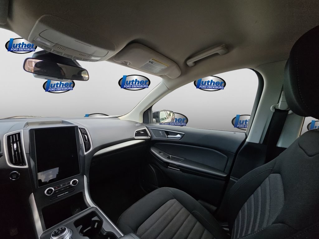 Used 2024 Ford Edge SE w/ Black Appearance Package AWD/4WD image 14