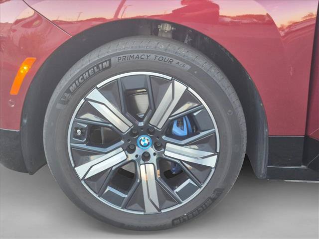 Certified 2024 BMW iX xDrive50 w/ Sport Package AWD/4WD image 22