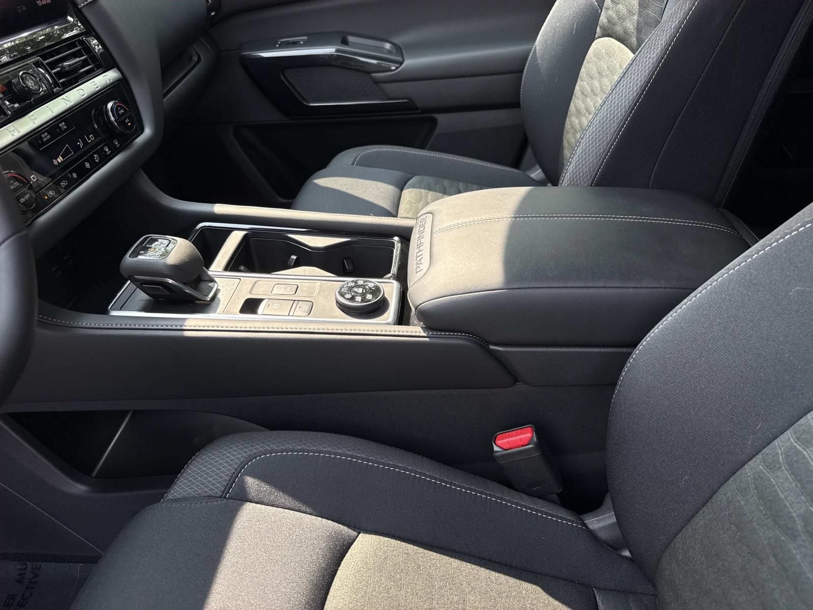 Certified 2026 Nissan Pathfinder SV AWD/4WD image 21