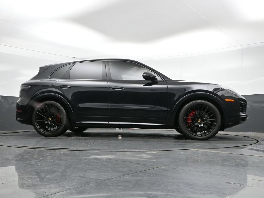 Used 2021 Porsche Cayenne GTS AWD/4WD image 40