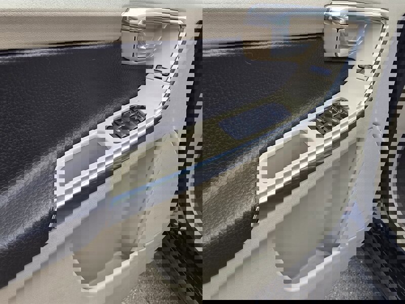 Used 2012 Volvo XC60 T6 image 12