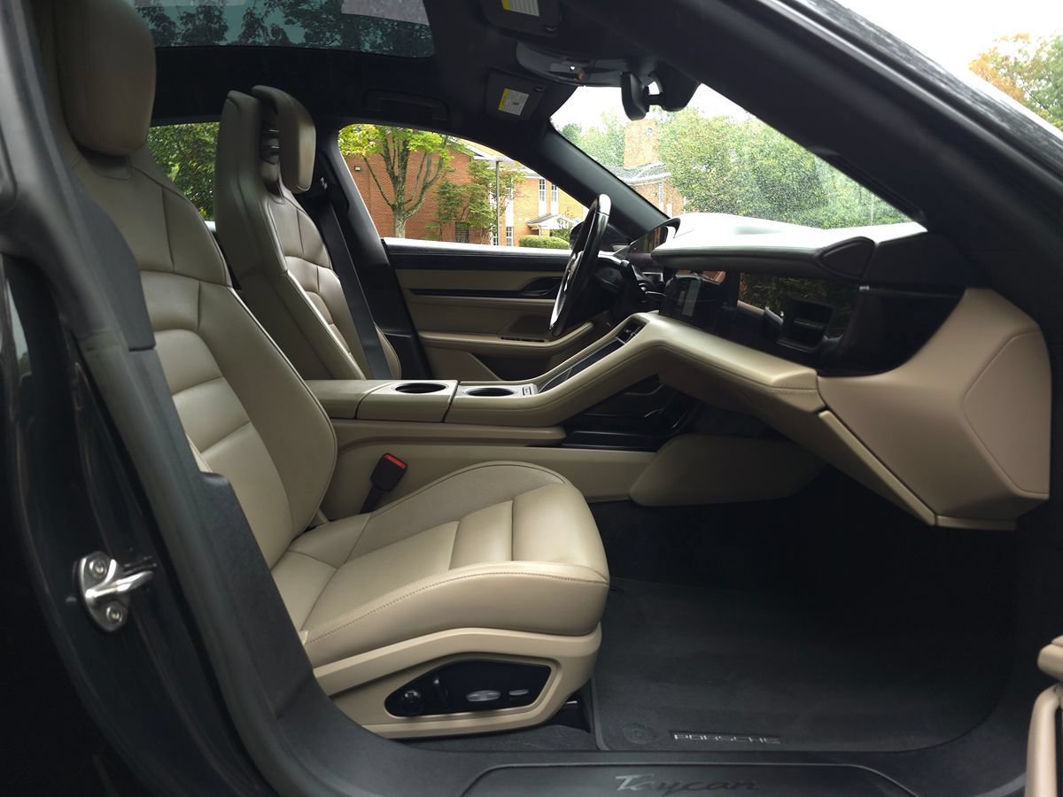 Used 2023 Porsche Taycan w/ Premium Package RWD image 18