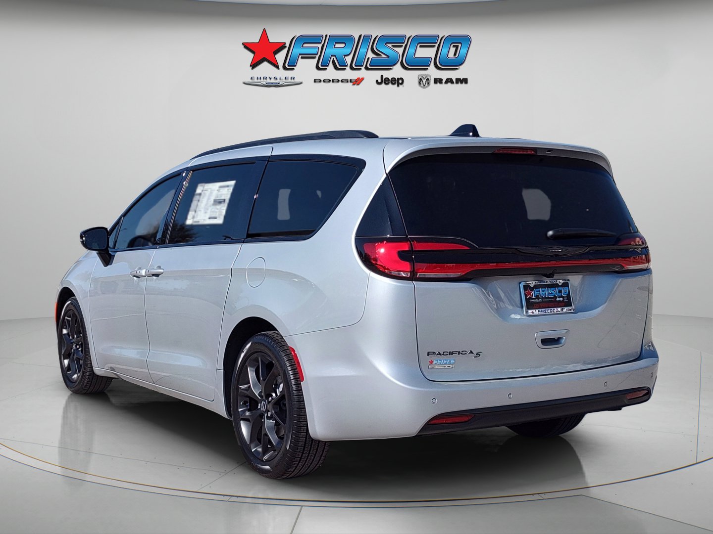 New 2026 Chrysler Pacifica Select FWD image 5