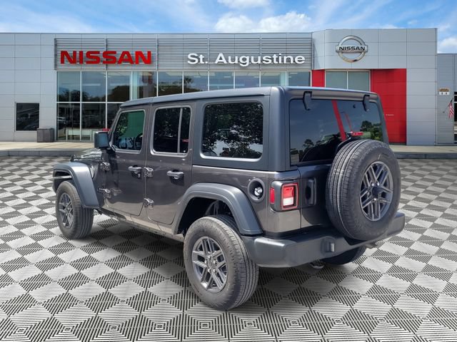 Used 2025 Jeep Wrangler Unlimited Sport AWD/4WD image 4