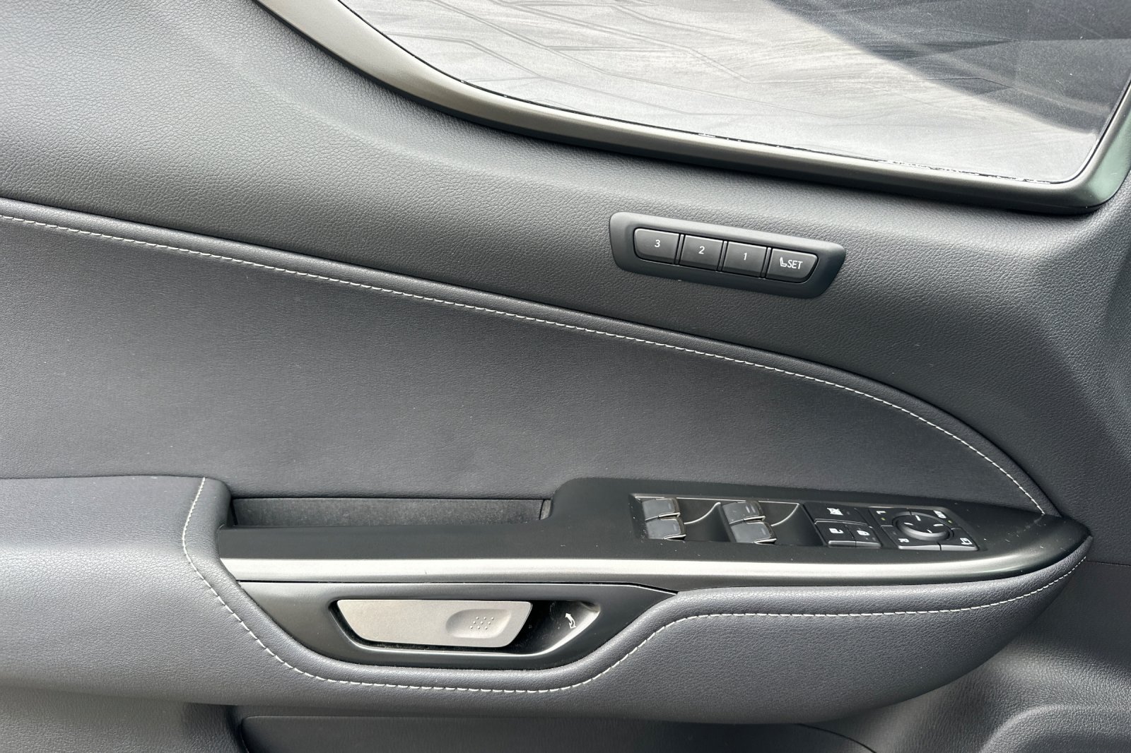 Used 2025 Lexus NX 350 AWD w/ Cold Area Package image 11
