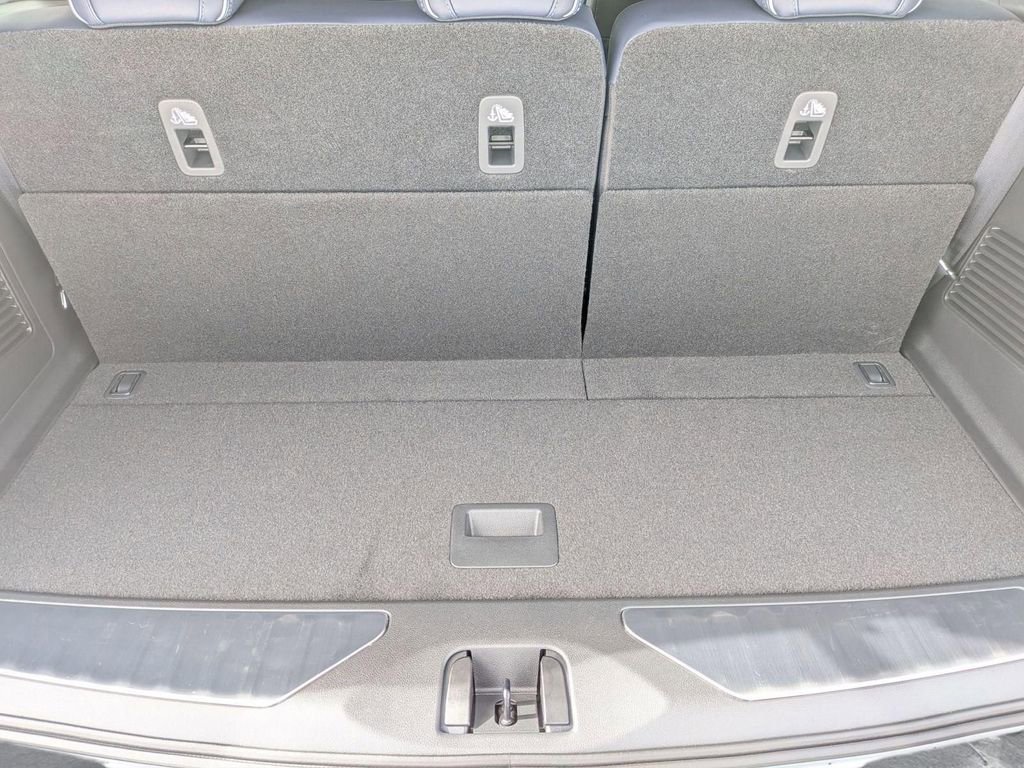 New 2026 INFINITI QX80 4WD w/ Sport Exterior Package image 30