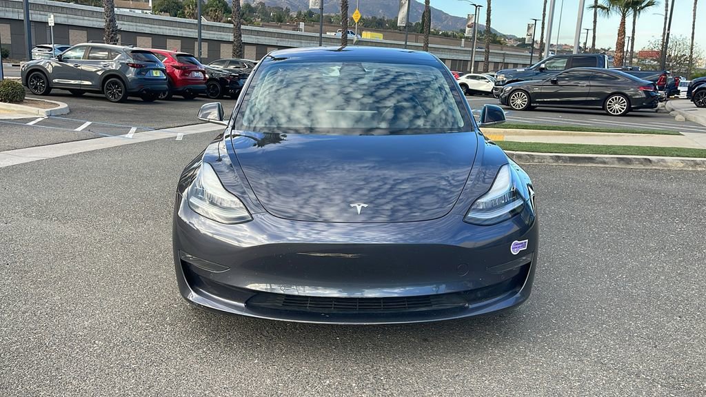 Used 2018 Tesla Model 3 Long Range image 3