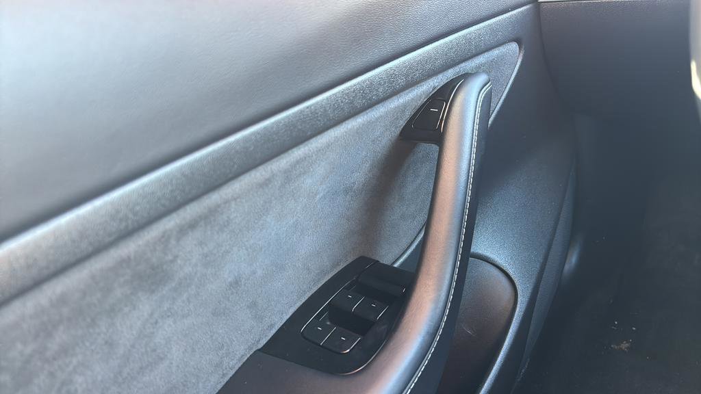 Used 2020 Tesla Model 3 Standard Range Plus image 12