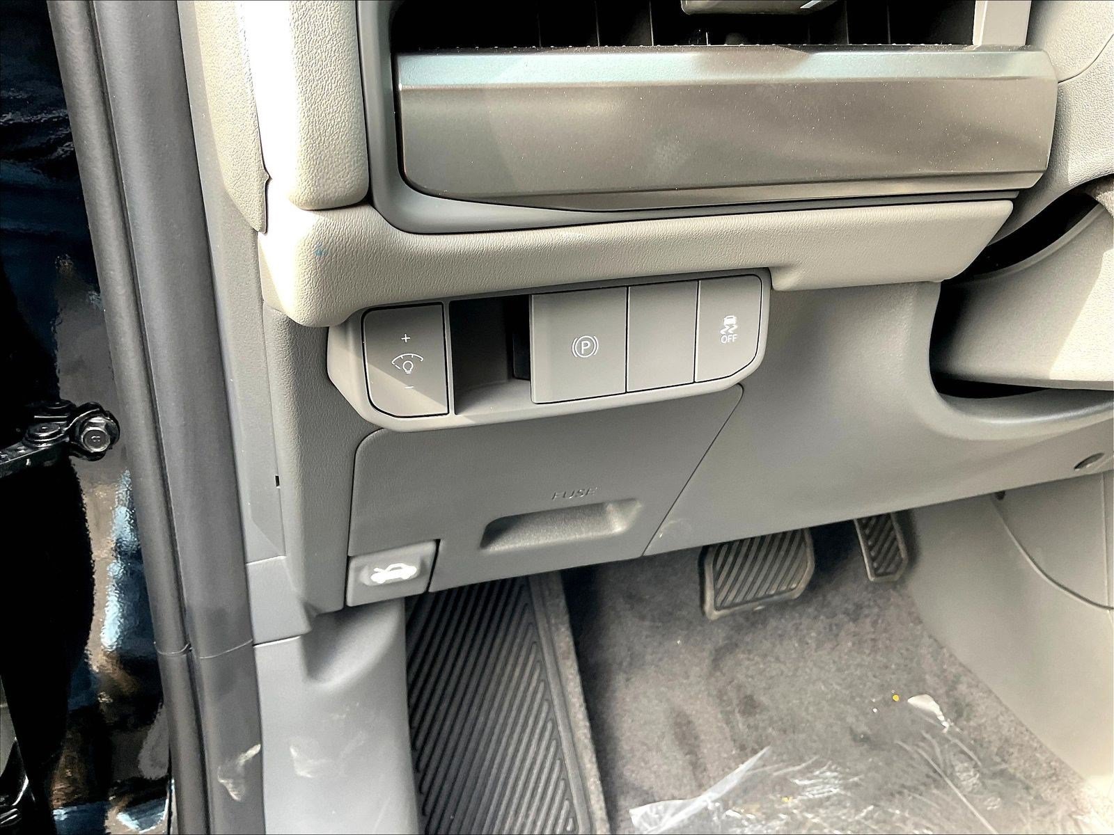 New 2027 Kia EV3 Wind AWD/4WD image 23