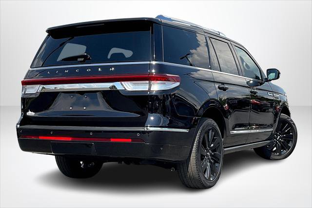 Used 2024 Lincoln Navigator Reserve w/ Monochromatic Package image 5