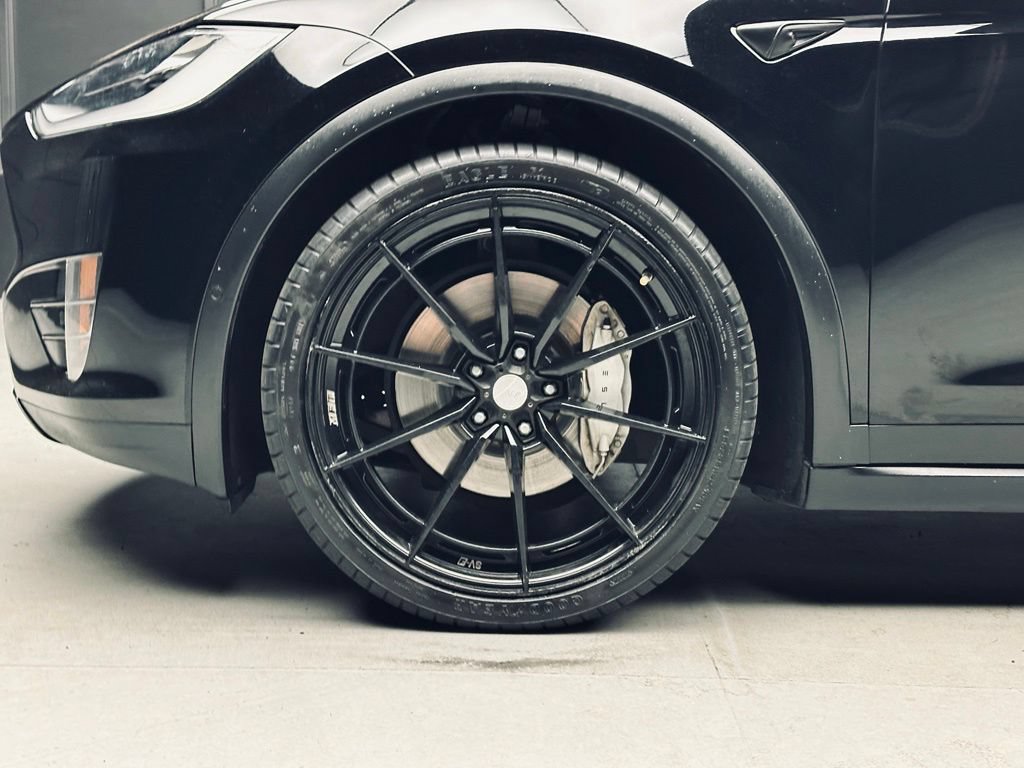 Used 2016 Tesla Model X 90D AWD/4WD image 35