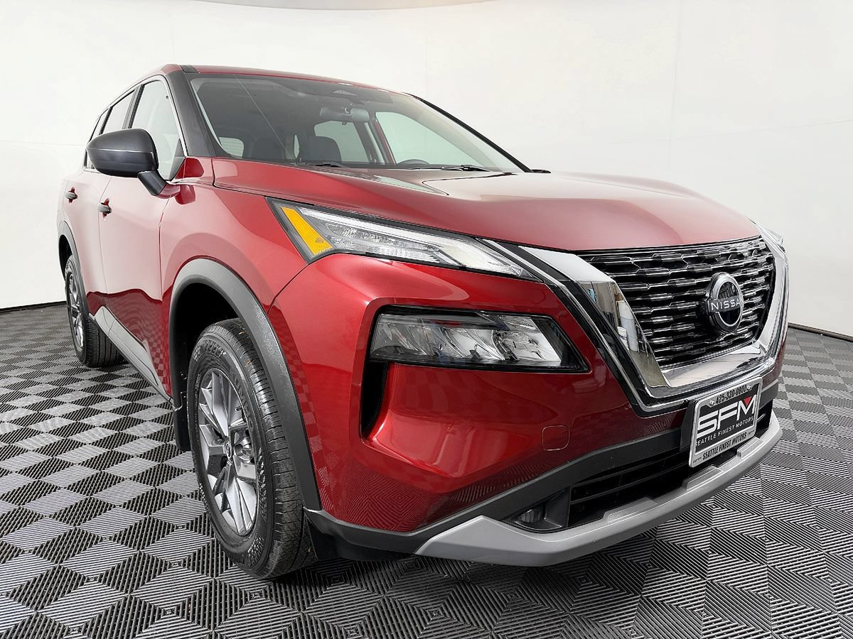 Used 2023 Nissan Rogue S AWD/4WD image 5