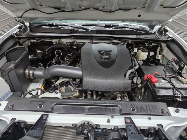 Used 2023 Toyota Tacoma SR5 AWD/4WD image 38
