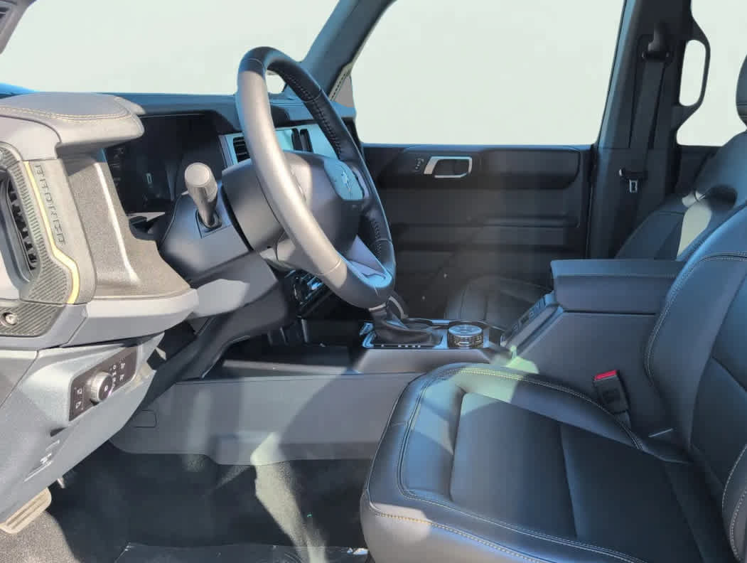 New 2025 Ford Bronco Badlands image 8