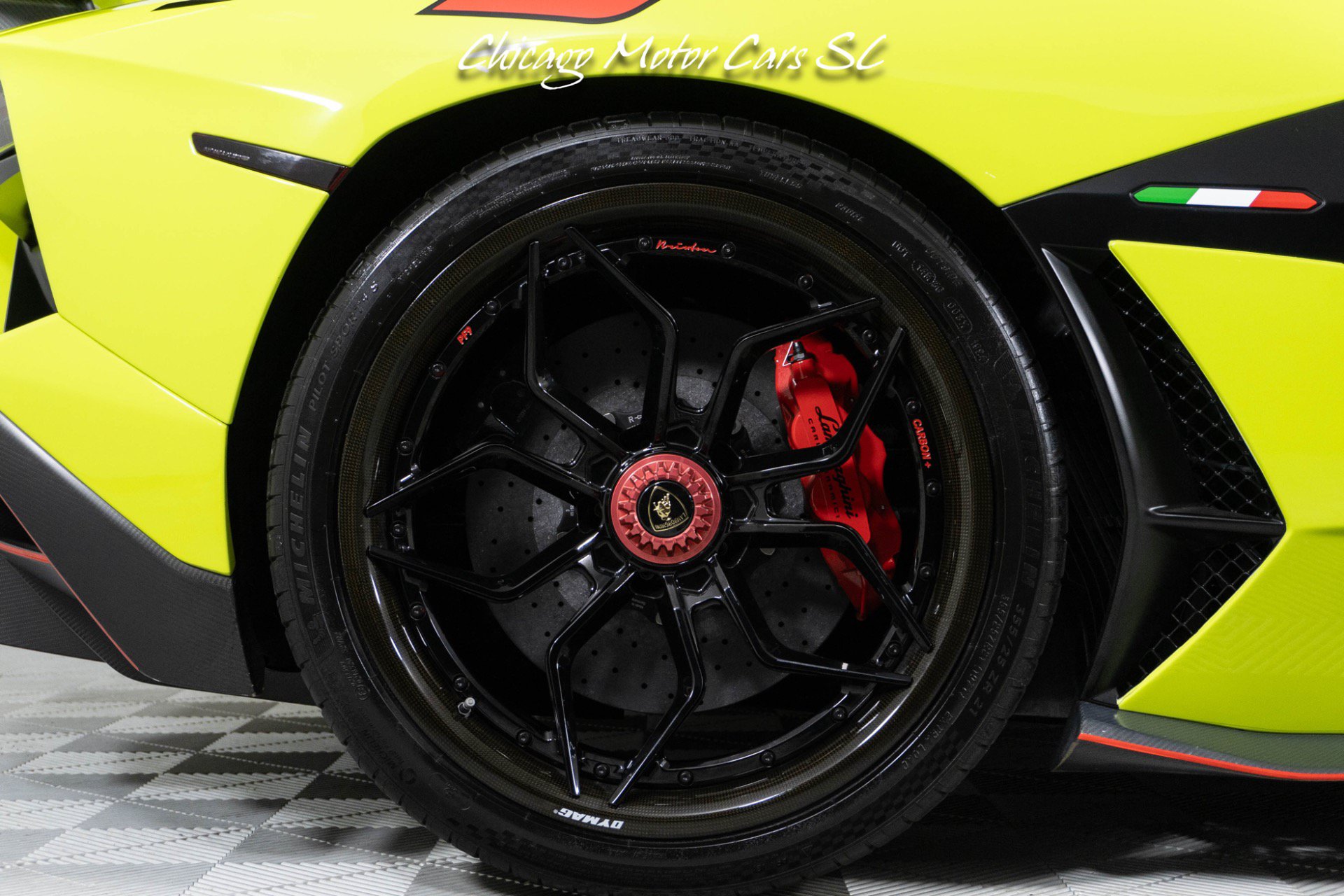 Used 2019 Lamborghini Aventador SVJ AWD/4WD image 16