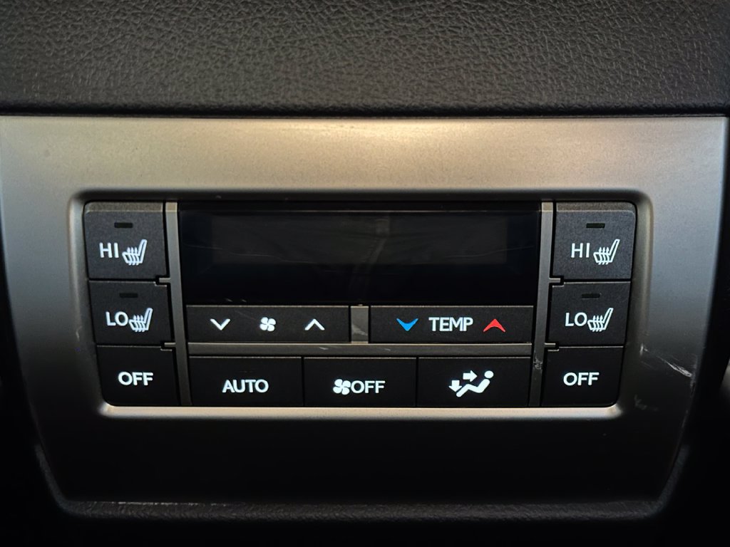 Used 2021 Lexus GX 460 Luxury w/ Accessory Package AWD/4WD image 24