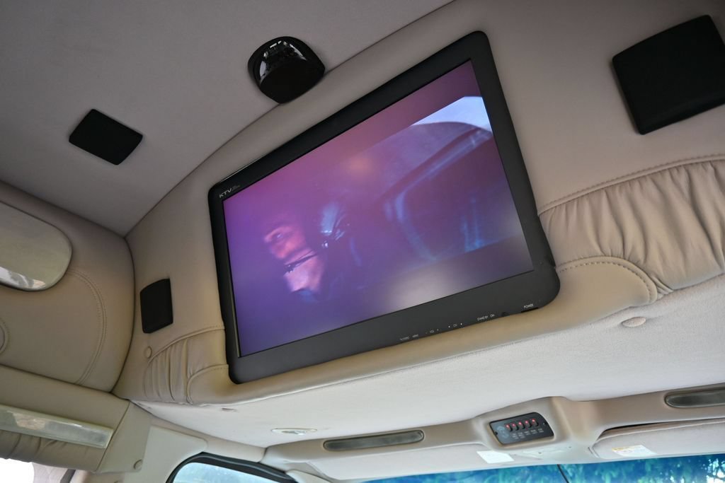 Used 2006 Ford E-150 and Econoline 150 RWD image 22