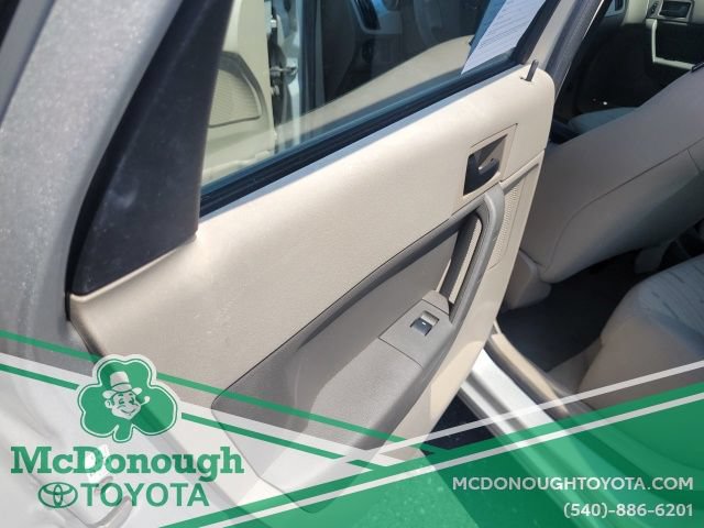 Used 2009 Ford Focus SE FWD image 14