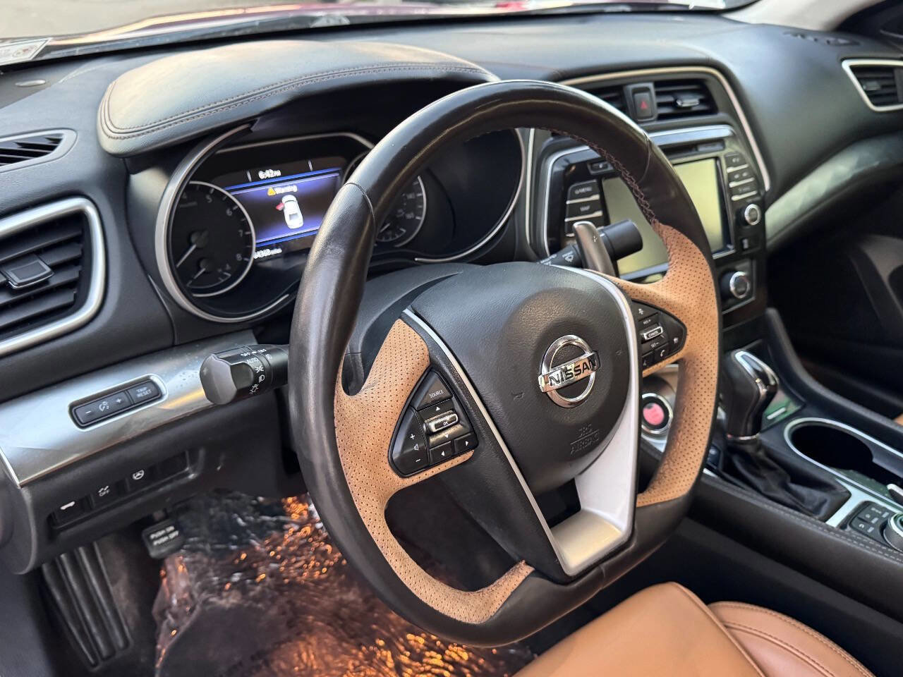 Used 2016 Nissan Maxima SR image 15