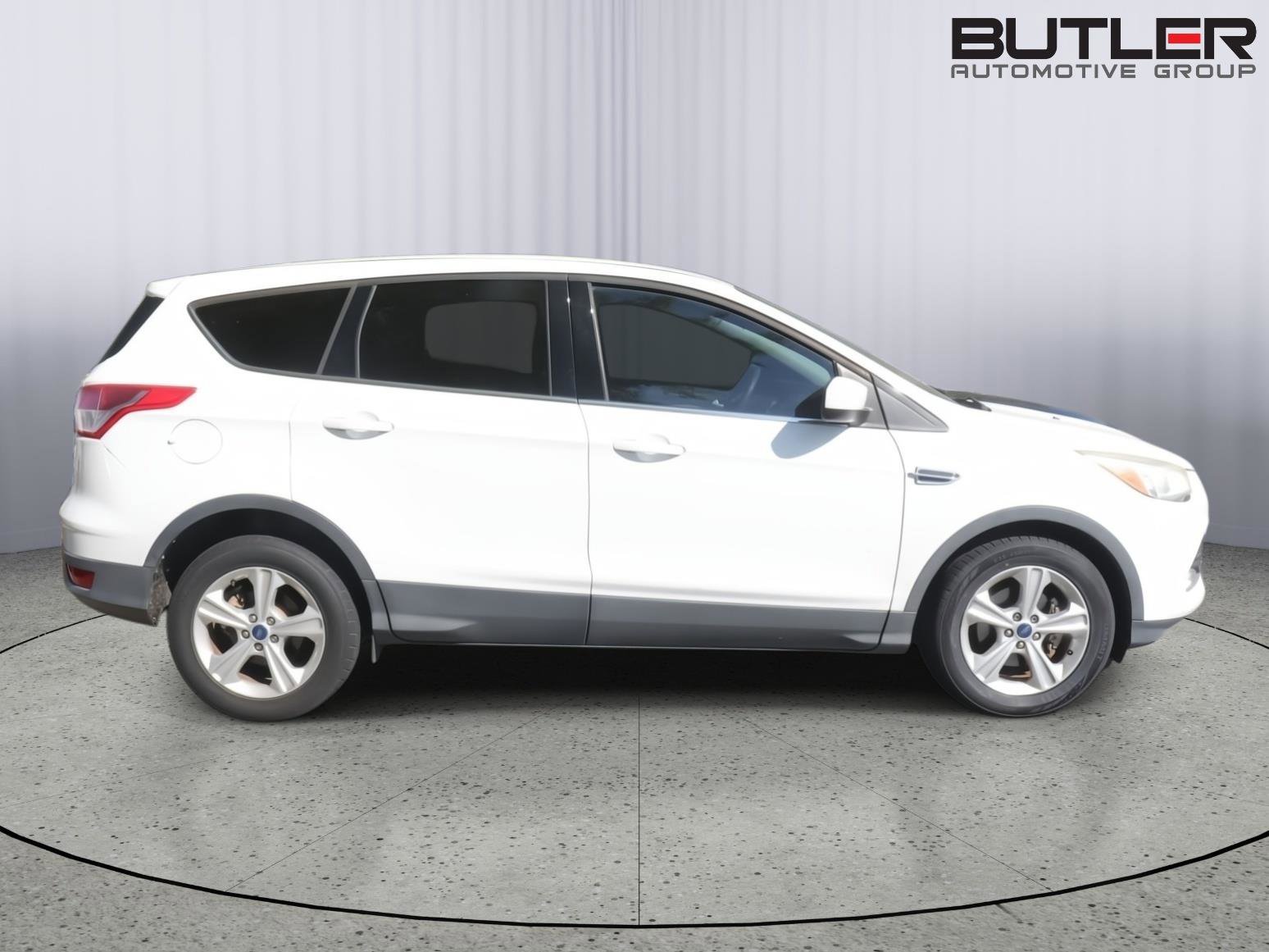 Used 2015 Ford Escape SE FWD image 3
